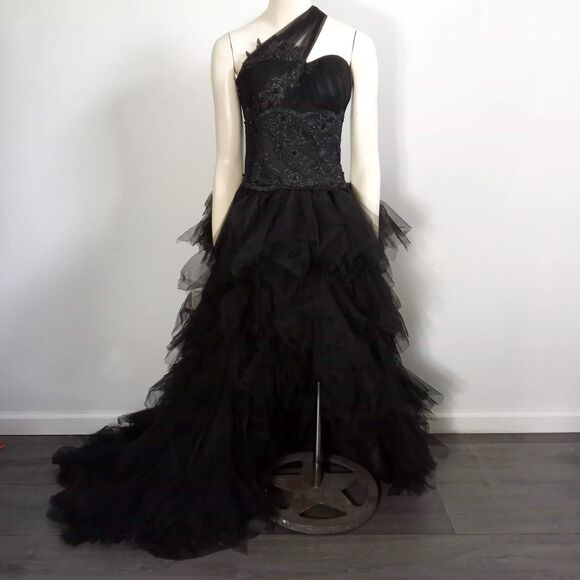 JJs House Black Formal Gown Hi Low Embellished Ruffle Wedding Goth Cosplay 8 M - Picture 9 of 9